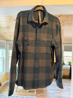 LuMen's Plaid Button-Up Shirt in Green and Brown
